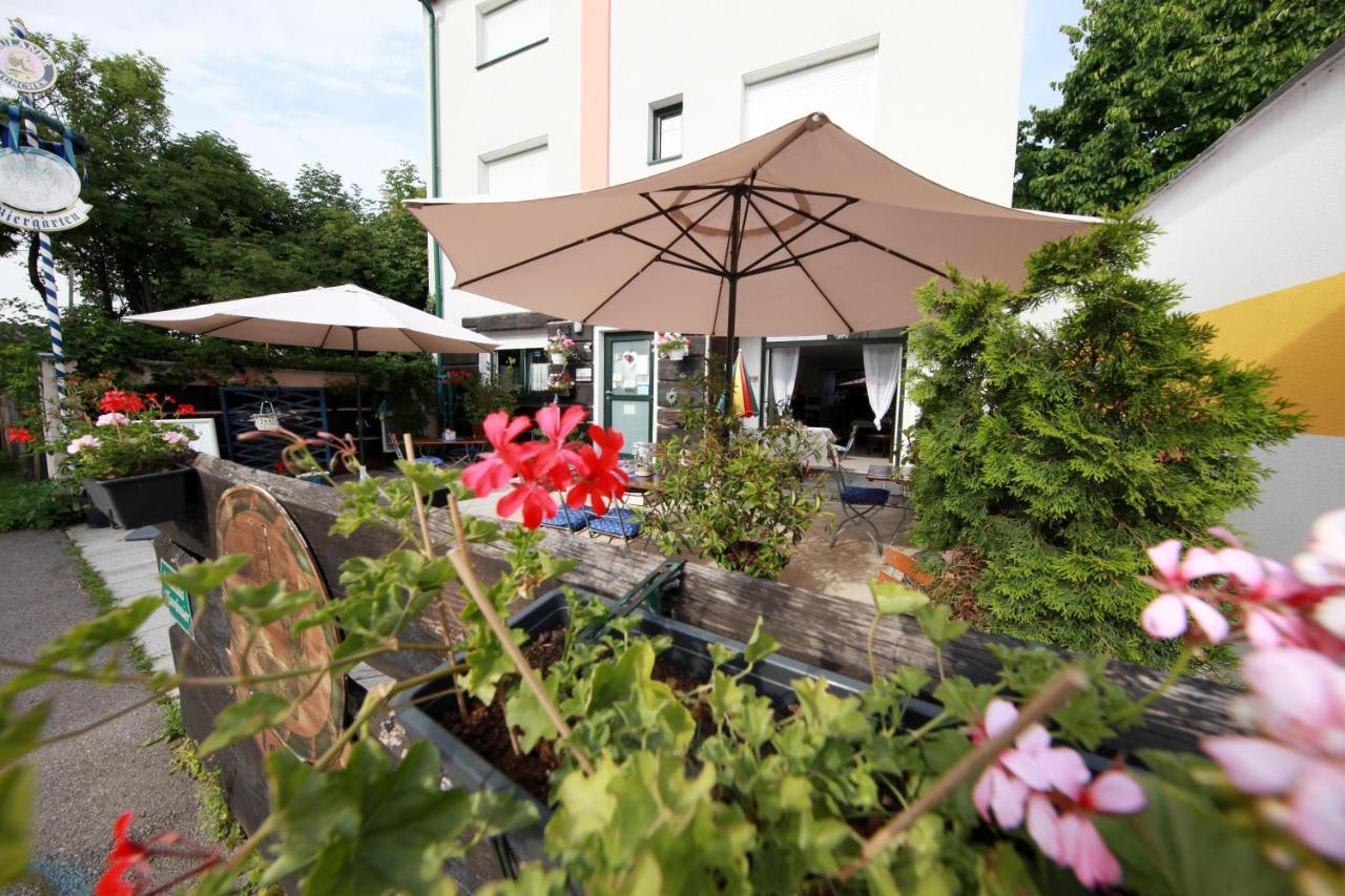 Landhaus Klambauer Ferienapartments Thermennaehe St Martins Therme Фрауэнкирхен Экстерьер фото